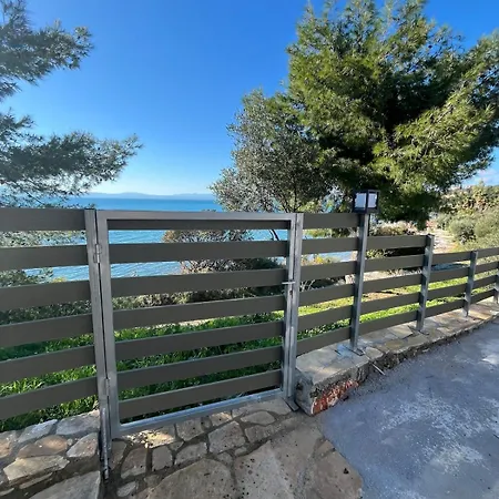 Sadova Messinia Pearl Cozy Seafront House Σπίτι διακοπών