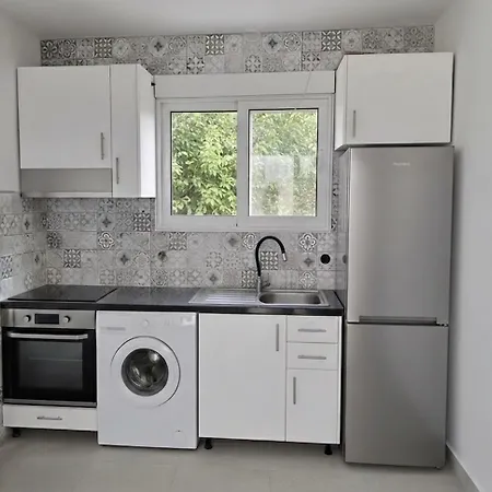 Sadova Messinia Pearl Cozy Seafront House Σπίτι διακοπών Αβία
