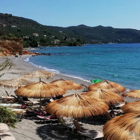 Sadova Messinia Pearl Cozy Seafront House