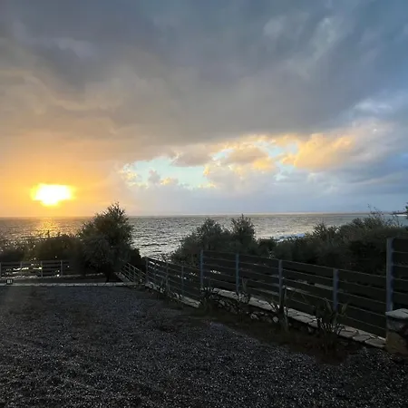 Sadova Messinia Pearl Cozy Seafront Tiny House