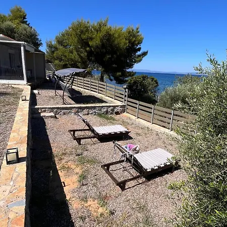 Σπίτι διακοπών Sadova Messinia Pearl Cozy Seafront House Αβία