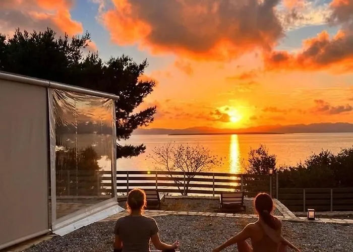 Sadova Messinia Pearl Cozy Seafront Tiny House Сasa de vacaciones Avía