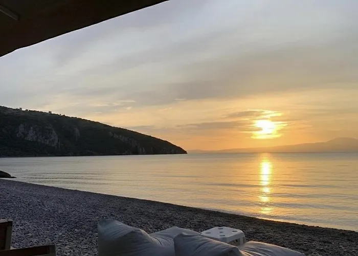 Sadova Messinia Pearl Cozy Seafront Tiny House * Avía